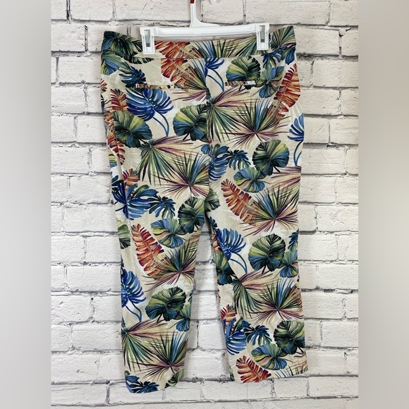 Chicos Palm Print Cropped Pants Stretch Size Medium (2.5) - Picture 7 of 9